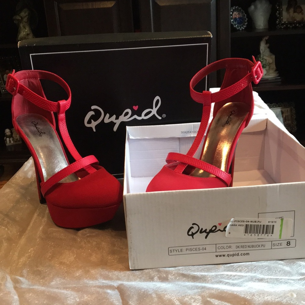 Red qupid strappy pumps